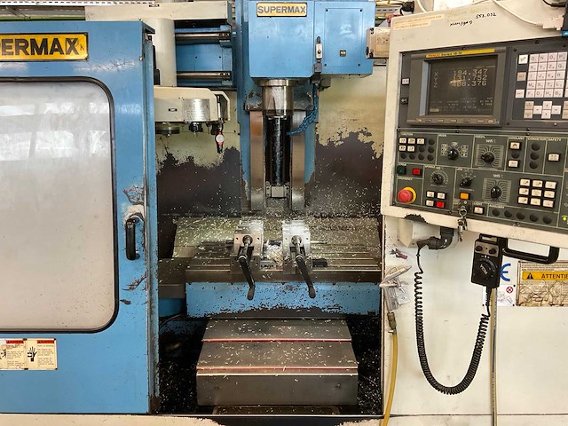 1999 supermax ycm-v65a cnc freesmachine - afbeelding 15 van  25