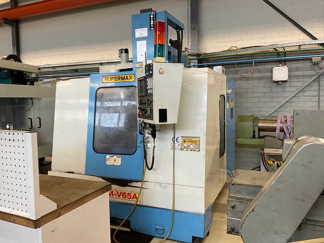 1999 supermax ycm-v65a cnc freesmachine - afbeelding 1 van  25