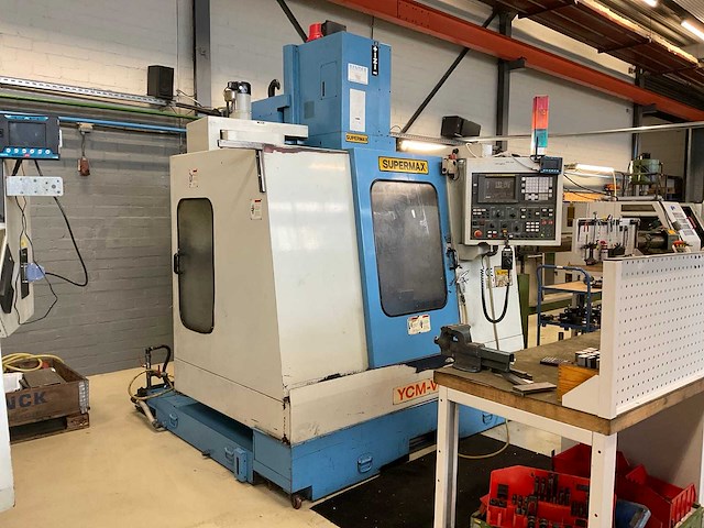 1999 supermax ycm-v65a cnc freesmachine - afbeelding 2 van  25