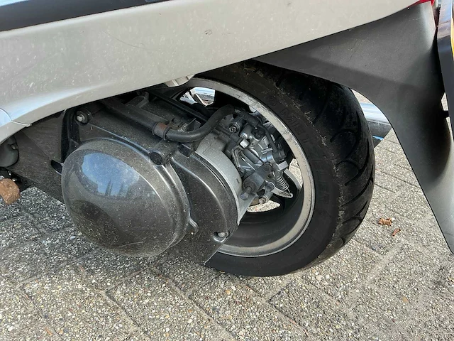 1999 suzuki scooter an 400 motorfiets - afbeelding 10 van  21