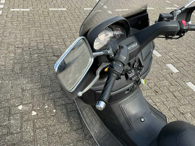 1999 suzuki scooter an 400 motorfiets - afbeelding 17 van  21