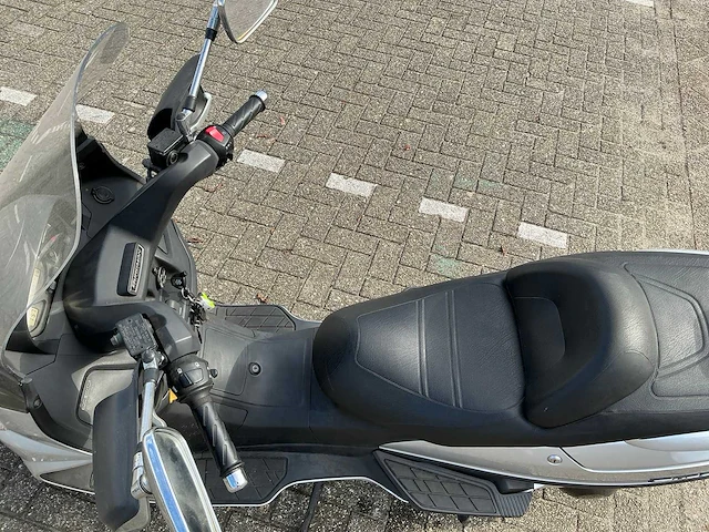 1999 suzuki scooter an 400 motorfiets - afbeelding 18 van  21