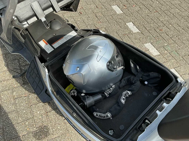 1999 suzuki scooter an 400 motorfiets - afbeelding 19 van  21