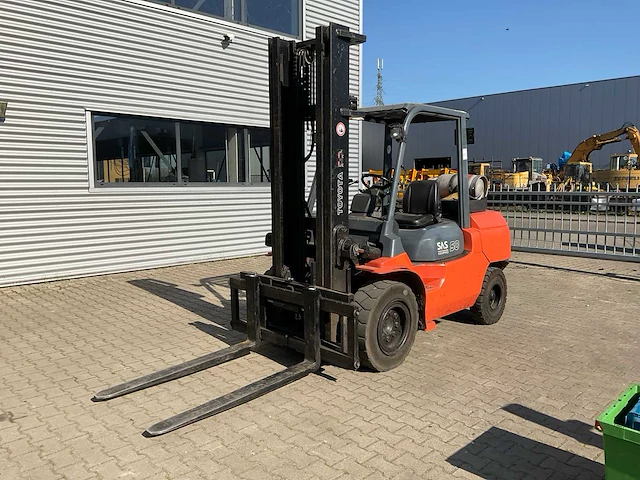 1999 toyota 02-7fg45 vorkheftruck - afbeelding 1 van  14