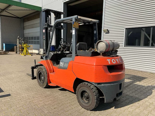 1999 toyota 02-7fg45 vorkheftruck - afbeelding 7 van  14