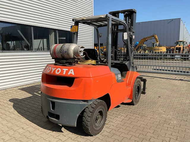 1999 toyota 02-7fg45 vorkheftruck - afbeelding 9 van  14