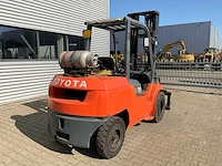 1999 toyota 02-7fg45 vorkheftruck - afbeelding 9 van  14