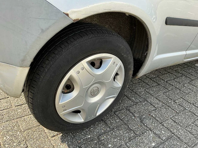 1999 toyota yaris personenauto - afbeelding 11 van  27