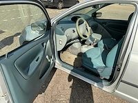 1999 toyota yaris personenauto - afbeelding 13 van  27