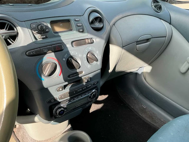 1999 toyota yaris personenauto - afbeelding 18 van  27