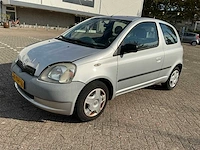 1999 toyota yaris personenauto - afbeelding 1 van  27