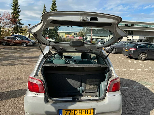 1999 toyota yaris personenauto - afbeelding 23 van  27