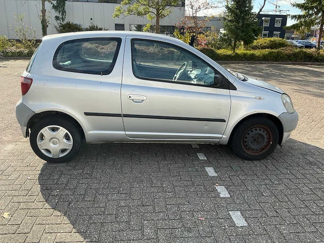 1999 toyota yaris personenauto - afbeelding 4 van  27