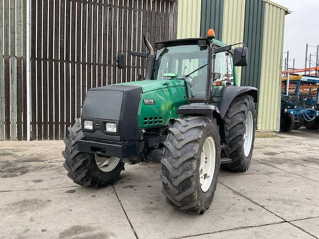 1999 valtra-valmet 8150 hi-tech vierwielaangedreven landbouwtractor - afbeelding 12 van  33