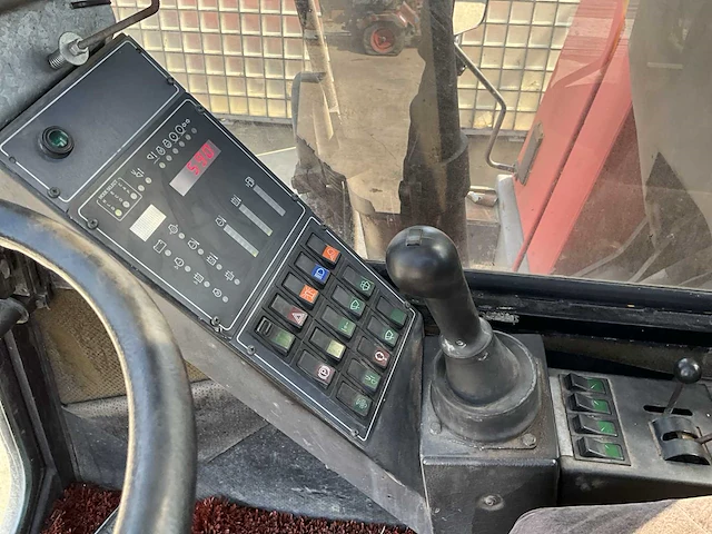 1999 volvo/akkerman ew200 banden graafmachine - afbeelding 8 van  40