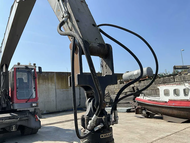 1999 volvo/akkerman ew200 banden graafmachine - afbeelding 24 van  40