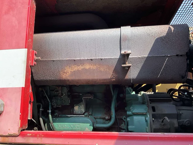 1999 volvo/akkerman ew200 banden graafmachine - afbeelding 31 van  40