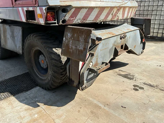 1999 volvo/akkerman ew200 banden graafmachine - afbeelding 36 van  40