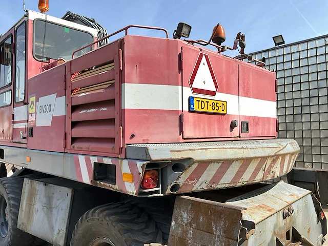1999 volvo/akkerman ew200 banden graafmachine - afbeelding 37 van  40