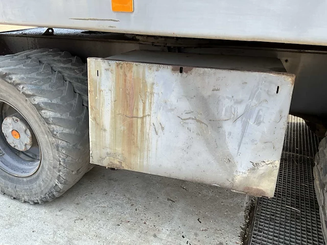 1999 volvo/akkerman ew200 banden graafmachine - afbeelding 40 van  40