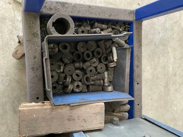 1999 wisent sc-14 mobiele ponsmachine - afbeelding 9 van  10