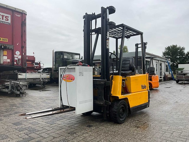 1999 yale erp12.5rclv2084 vorkheftruck - afbeelding 1 van  21