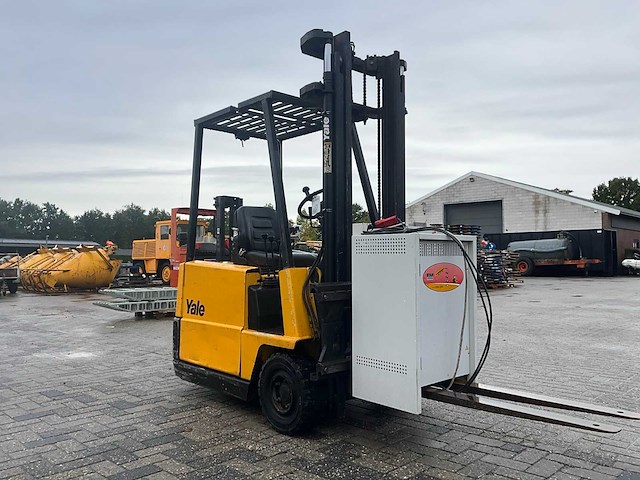 1999 yale erp12.5rclv2084 vorkheftruck - afbeelding 12 van  21