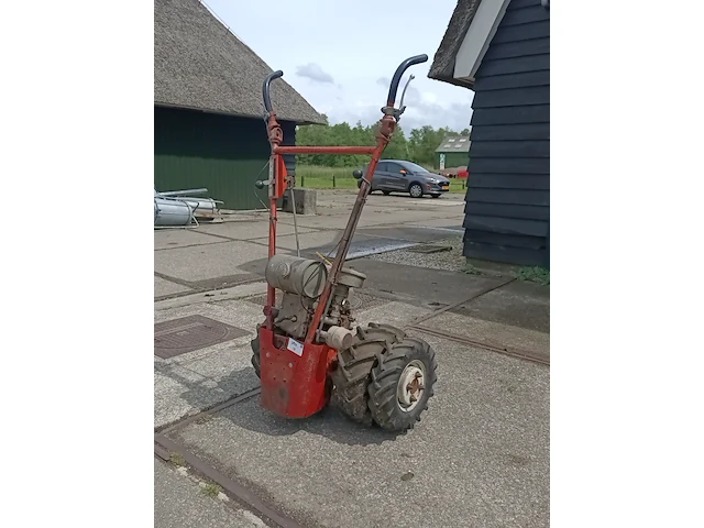 1assige tractor, bucher, m300 - afbeelding 6 van  12