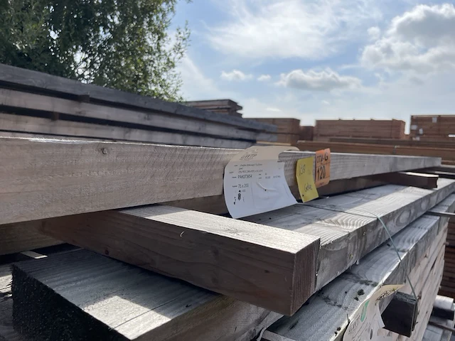 1x douglas planken fijnbezaagd, 75x200mm, lengte 400cm - afbeelding 2 van  3