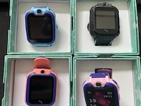 1x smartwatch voor kinderen – locatie – bellen – camera 2g – belfunctie – track - zwart met groen - afbeelding 1 van  11