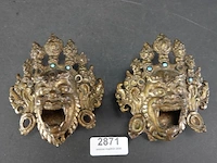 2 antieke brons met edelstenen mask of mahakala als wierrookhouders - afbeelding 1 van  5
