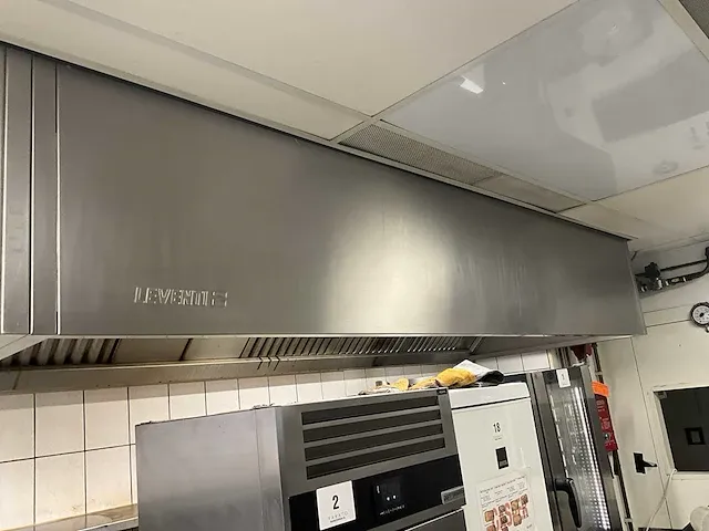 2 diverse gekoppelde rvs dampkappen - afbeelding 9 van  13