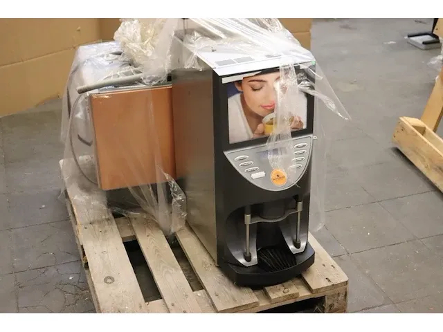 2 diverse koffiemachines - afbeelding 1 van  3