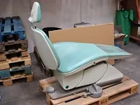 2 diverse tandartsstoelen - afbeelding 5 van  9