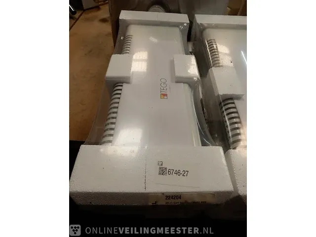2 elektrische kachel drl, tego roundline, wit - afbeelding 1 van  2