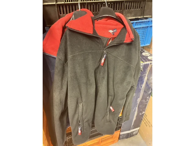 2 fleecevesten blauw mt xs en zwart mt s, retour uit verkoop - afbeelding 5 van  5