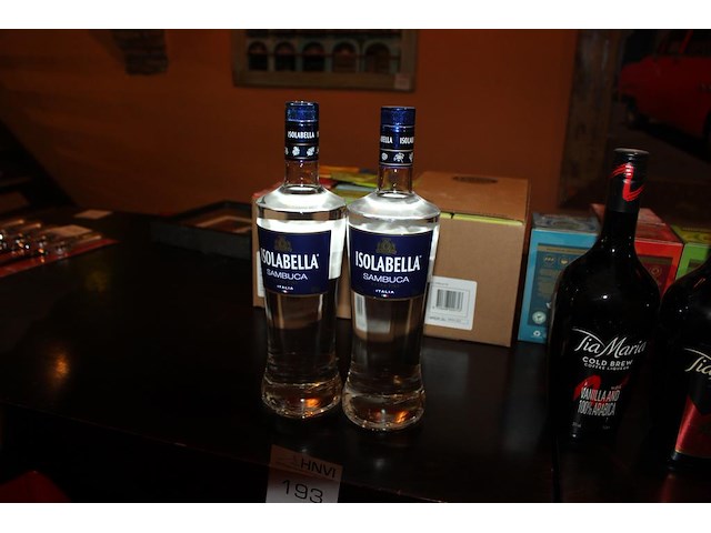 2 flessen sambuca isolabella - afbeelding 2 van  2