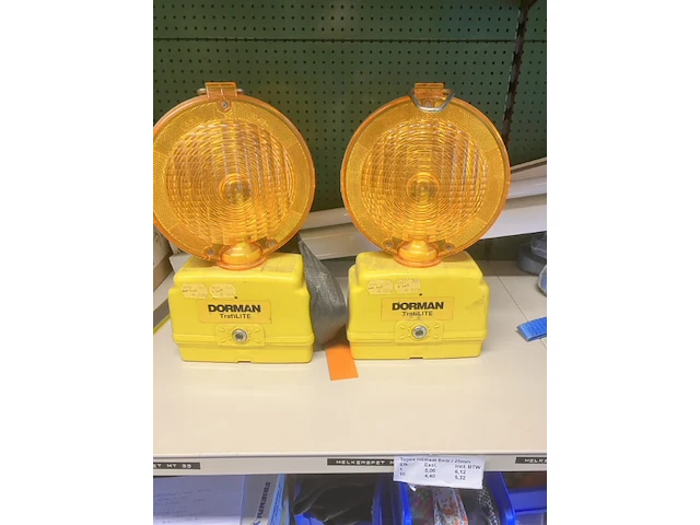 2 gebruikte gevaren lampen, werking onbekend - afbeelding 2 van  5