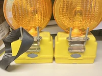 2 gebruikte gevaren lampen, werking onbekend - afbeelding 3 van  5