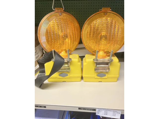 2 gebruikte gevaren lampen, werking onbekend - afbeelding 5 van  5