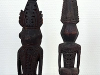 2 houten sepik beeldjes, papoea nieuw guinea, te dateren midden 20e eeuw - afbeelding 3 van  7