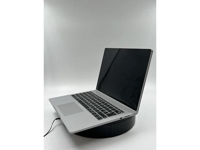 2-in-1 laptop, microsoft , surface | intel ® core™ i7-6600u | 8gb ram | 256gb | nvidia gpu - afbeelding 2 van  6