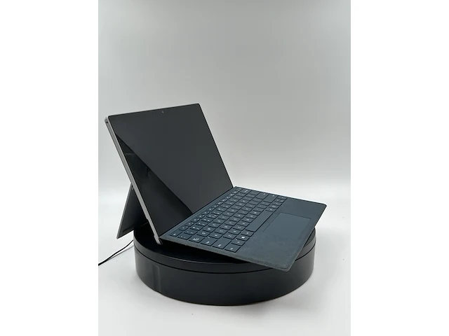 2-in-1 laptop, microsoft , surface pro 6 | intel® core™ i5-8350u | 8gb ram | 256gb ssd| 12,3'', grijs/zilver - afbeelding 2 van  5