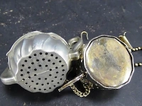 2 keteltjes als hanger - afbeelding 3 van  3