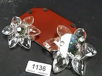2 kristallen bloemen op spiegelschaal - afbeelding 5 van  5