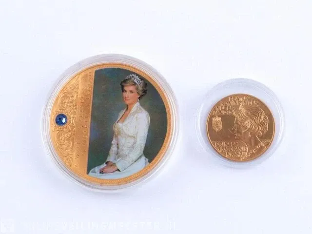 2 munten lady diana en nederland - afbeelding 1 van  7