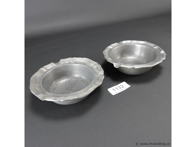 2 tinnen asbakken - afbeelding 1 van  5