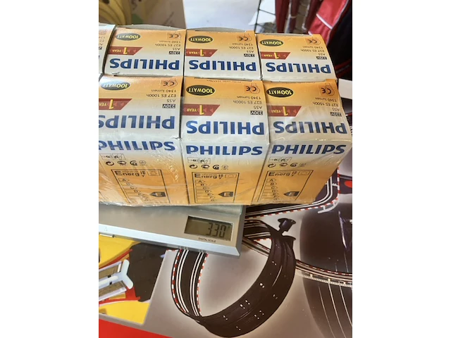 2 x 10 gloeilampen van philips 100 watt. transport risico koper - afbeelding 1 van  7