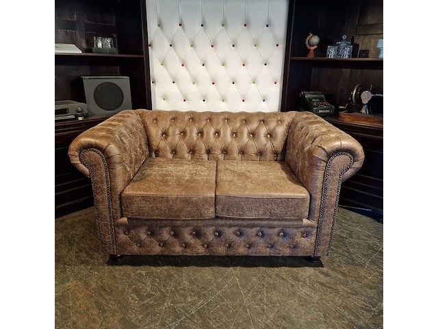 2-zits bank chesterfield, brighton, bruin - afbeelding 2 van  6