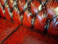 2-zits bank chesterfield, brighton, rood - afbeelding 3 van  5